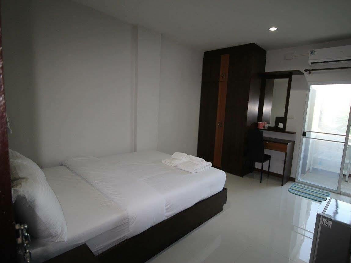 Siriwat Apartment شيانغ ماي المظهر الخارجي الصورة